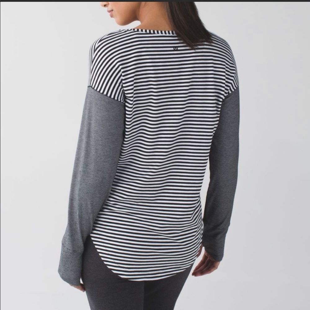 🍋Lululemon Striped Long Sleeve Weekend Top🍋